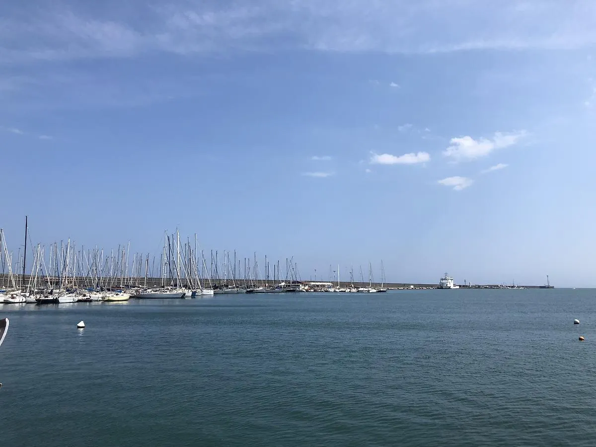 La Petite Suite Catania-Fontanarossai nemzetközi repülőtér 0*,
