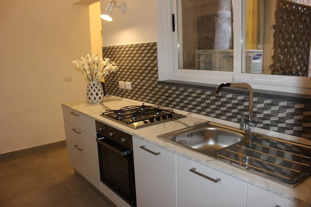 La Petite Suite Catania-Fontanarossai nemzetközi repülőtér Apartman
